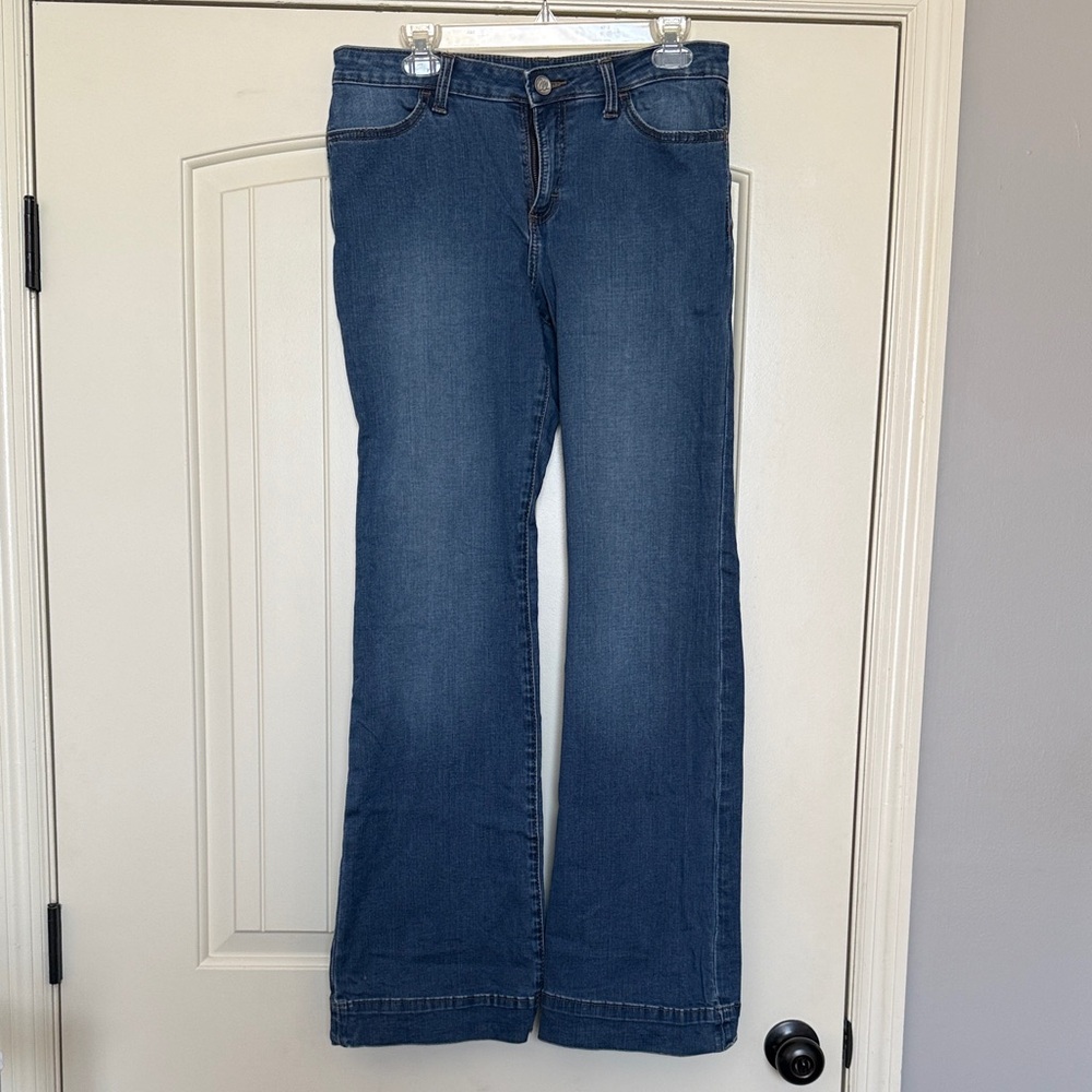 Wrangler Dark Blue Trouser Flare Jeans for Women, Size 9/10x34